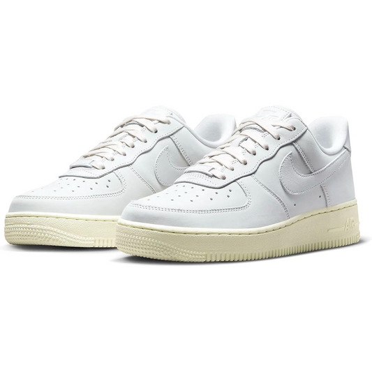 Nike Air Force 1 Premium Trainers